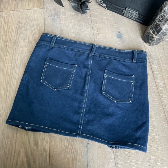 Off Beach mini skirt - Picture 2 of 2